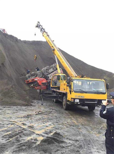 滨海上犹道路救援